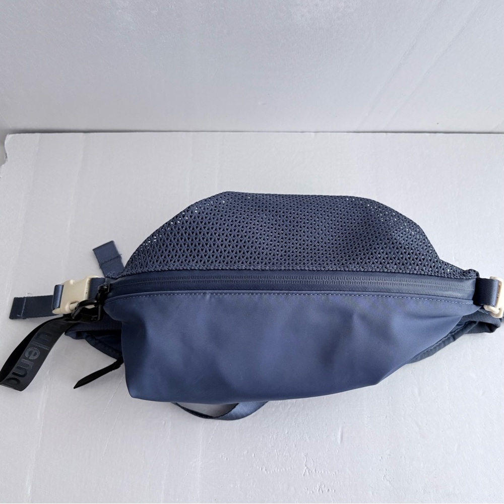 Lululemon Ahletica Slate Blue Unisex All hours Belt Bag Sz Small - Picture 6 of 13